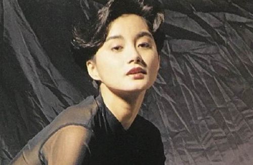 「三級艷后」年拍9部三級片走紅